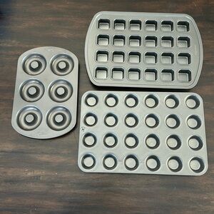 Pampered Chef Mini Muffin Pan, PC Mini Brownie Bite Pan & Wilton Donut Pan